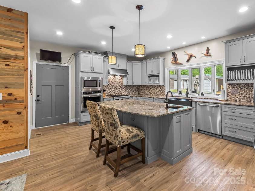 4290 Black Bear Trail, Morganton, NC 28655.  MLS# CAR4258789, YatesRealty ID 16117. 