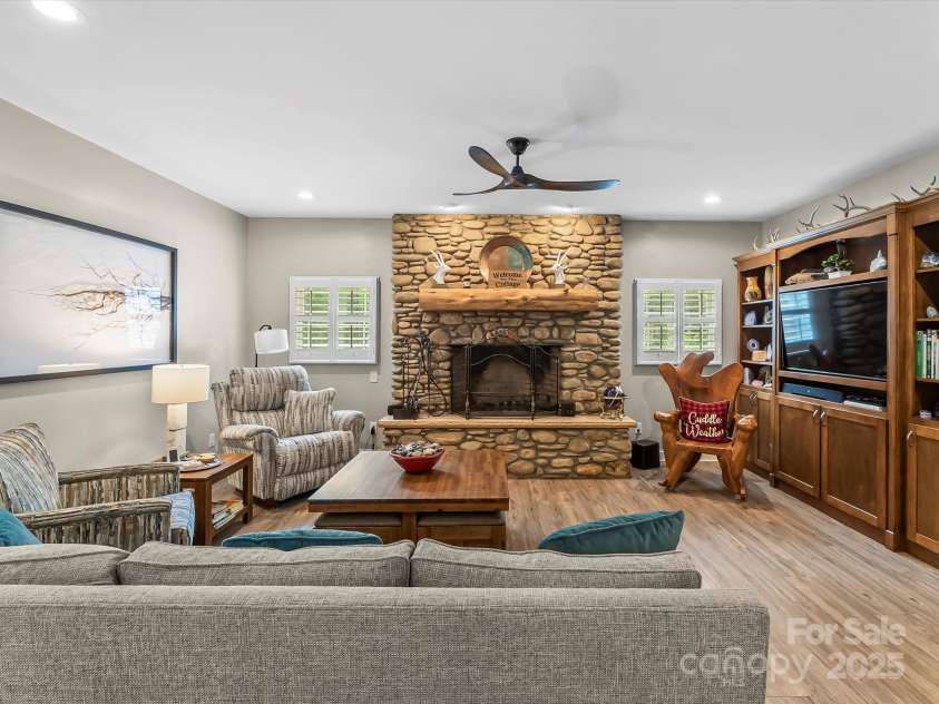 4290 Black Bear Trail, Morganton, NC 28655.  MLS# CAR4258789, YatesRealty ID 16117. 
