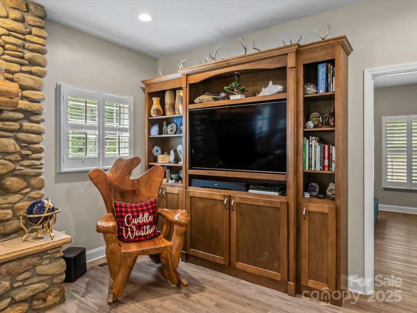 4290 Black Bear Trail, Morganton, NC 28655.  MLS# CAR4258789, YatesRealty ID 16117. 