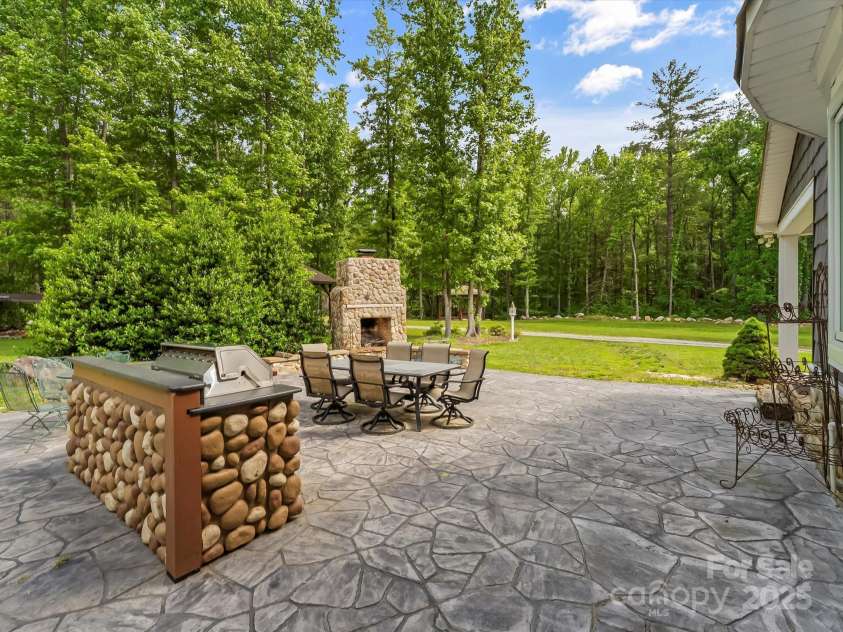 4290 Black Bear Trail, Morganton, NC 28655.  MLS# CAR4258789, YatesRealty ID 16117. 