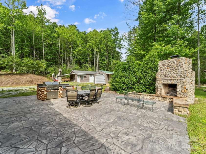 4290 Black Bear Trail, Morganton, NC 28655.  MLS# CAR4258789, YatesRealty ID 16117. 