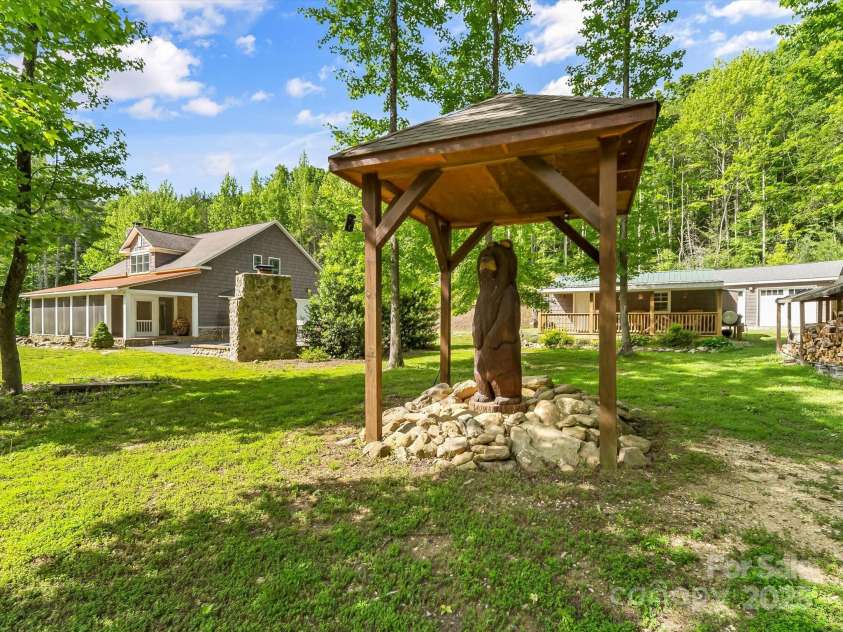 4290 Black Bear Trail, Morganton, NC 28655.  MLS# CAR4258789, YatesRealty ID 16117. 