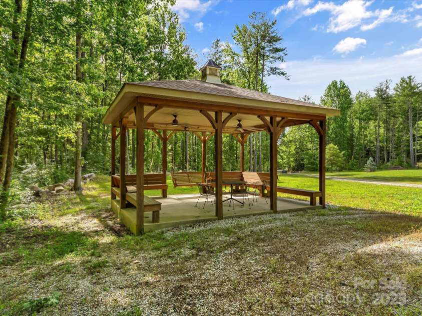 4290 Black Bear Trail, Morganton, NC 28655.  MLS# CAR4258789, YatesRealty ID 16117. 