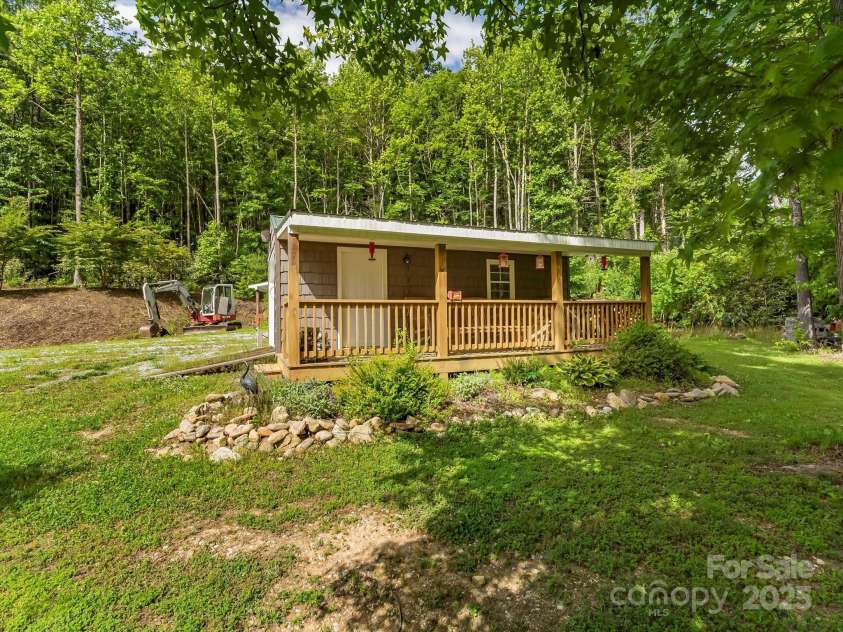 4290 Black Bear Trail, Morganton, NC 28655.  MLS# CAR4258789, YatesRealty ID 16117. 