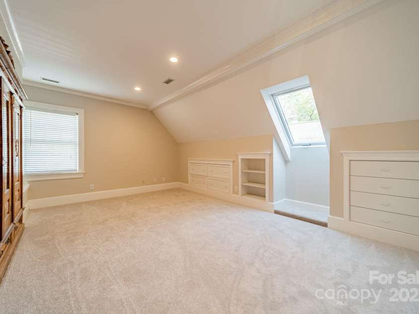 1333 Carlton Avenue, Charlotte, NC 28203.  MLS# CAR4211721, YatesRealty ID 16118. Secondary Bedroom #3 w/Built-in Drawers