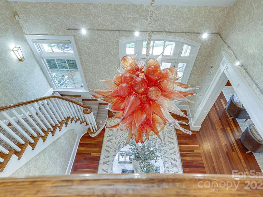 1333 Carlton Avenue, Charlotte, NC 28203.  MLS# CAR4211721, YatesRealty ID 16118. Upstairs Hallway that overlooks Front Foyer