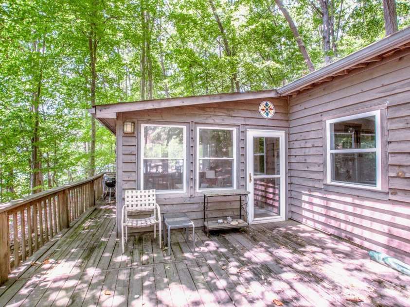 127 Melrose Lane, Mooresville, NC 28117.  MLS# CAR4288916, YatesRealty ID 1612. 