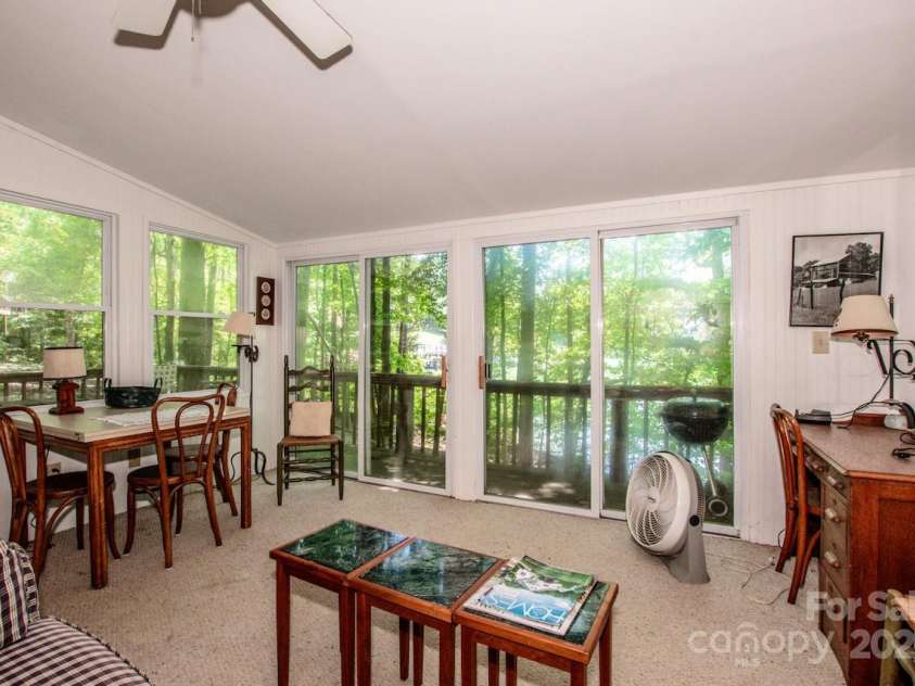 127 Melrose Lane, Mooresville, NC 28117.  MLS# CAR4288916, YatesRealty ID 1612. 