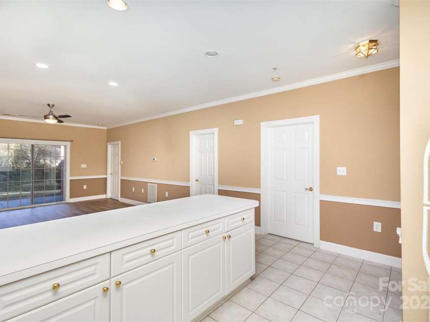 9315 Meadow Vista Road, Charlotte, NC 28213.  MLS# CAR4206796, YatesRealty ID 1612. 