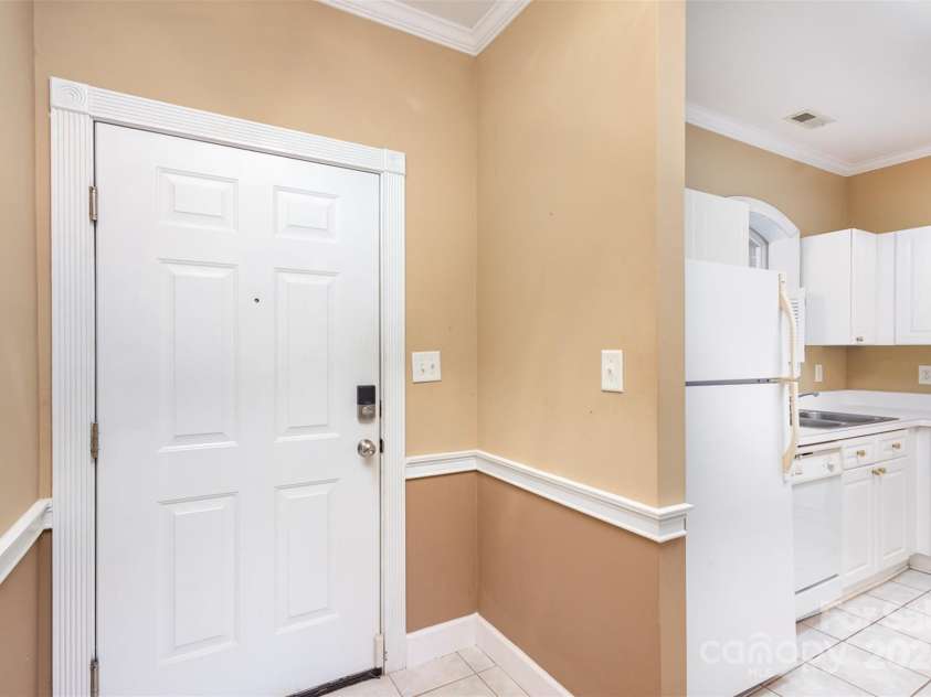 9315 Meadow Vista Road, Charlotte, NC 28213.  MLS# CAR4206796, YatesRealty ID 1612. 