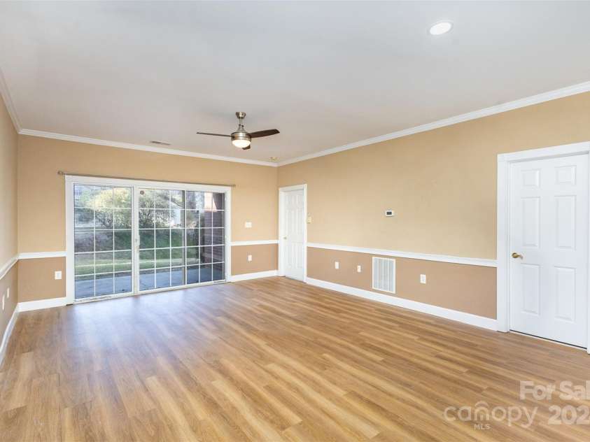 9315 Meadow Vista Road, Charlotte, NC 28213.  MLS# CAR4206796, YatesRealty ID 1612. 