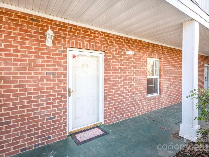 9315 Meadow Vista Road, Charlotte, NC 28213.  MLS# CAR4206796, YatesRealty ID 1612. 