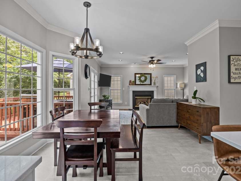 16028 Cranleigh Drive, Huntersville, NC 28078.  MLS# CAR4260907, YatesRealty ID 16120. 