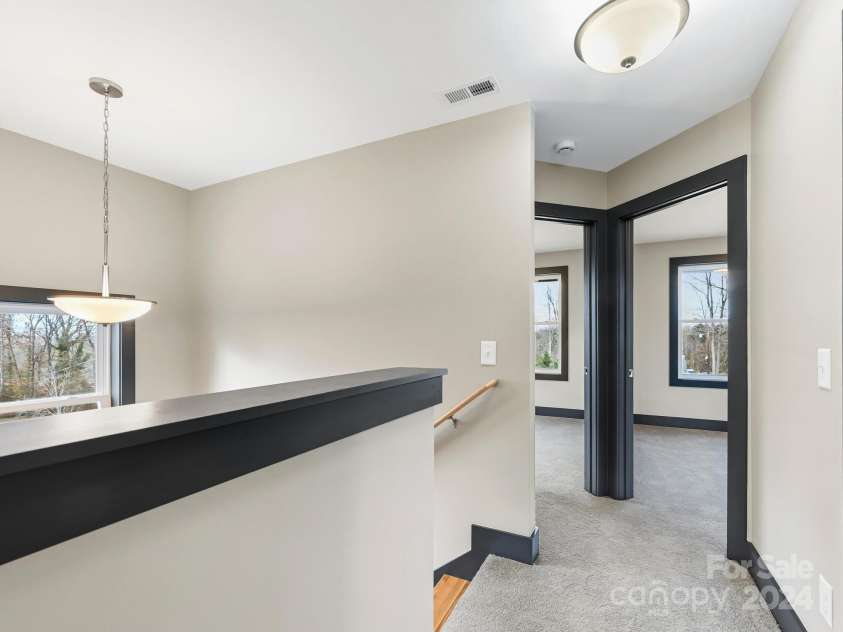 52 Fox Drive, Asheville, NC 28803.  MLS# CAR4201409, YatesRealty ID 16120. Luxury finishes