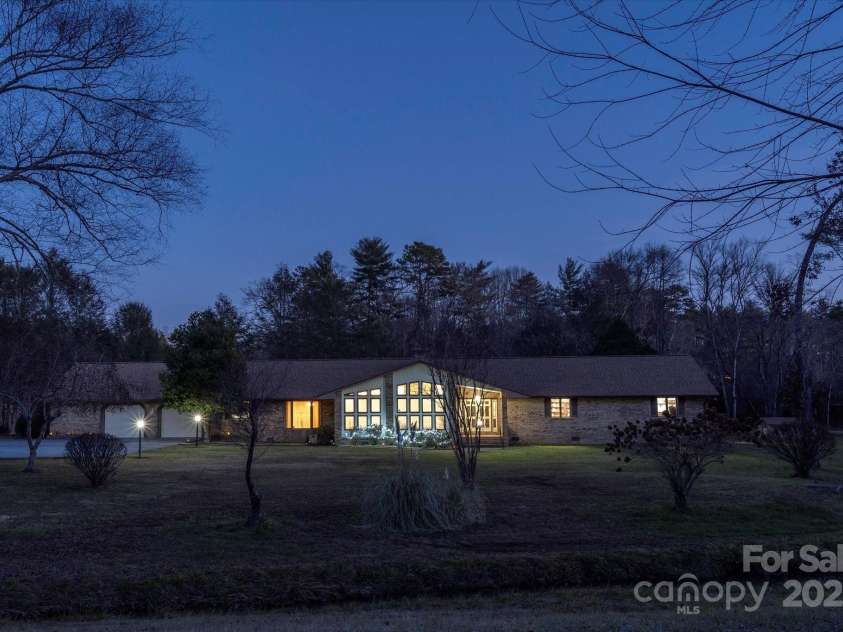 481 Kelly Lane, Pisgah Forest, NC 28768.  MLS# CAR4208992, YatesRealty ID 16121. 