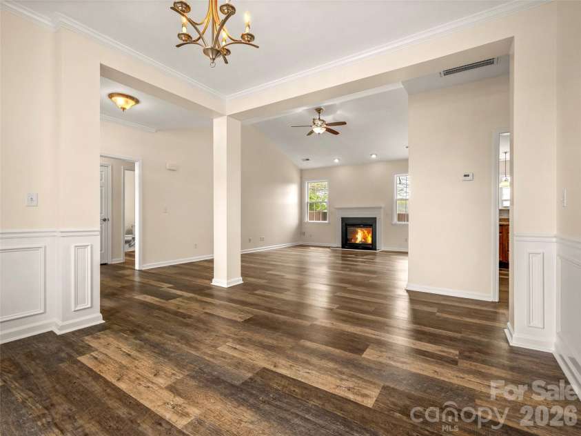 33 Hiawassee Road, Fletcher, NC 28732.  MLS# CAR4369400, YatesRealty ID 16122. 