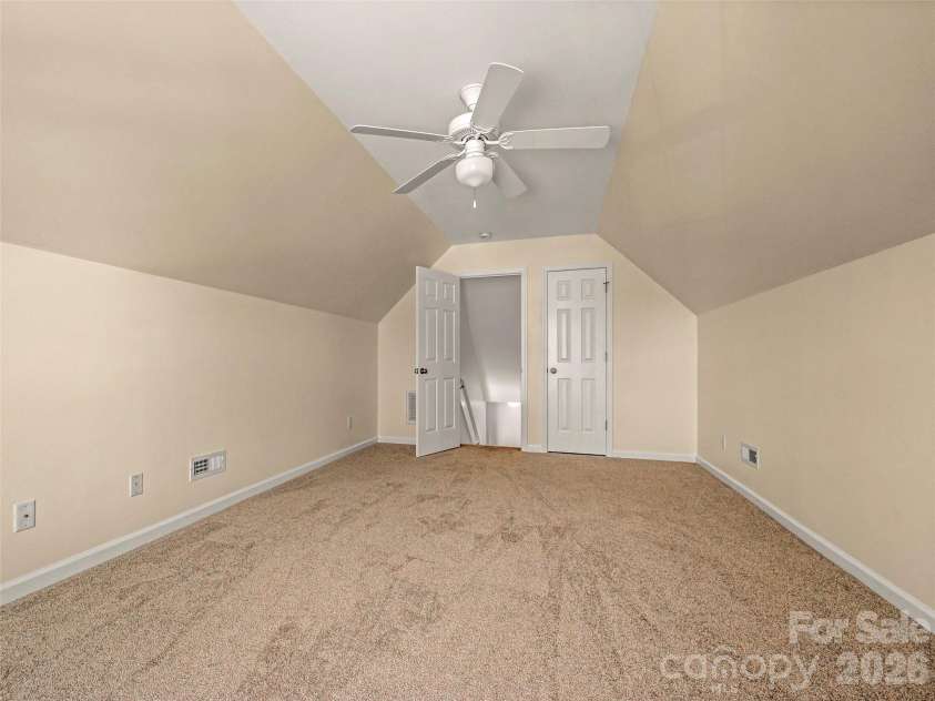 33 Hiawassee Road, Fletcher, NC 28732.  MLS# CAR4369400, YatesRealty ID 16122. 