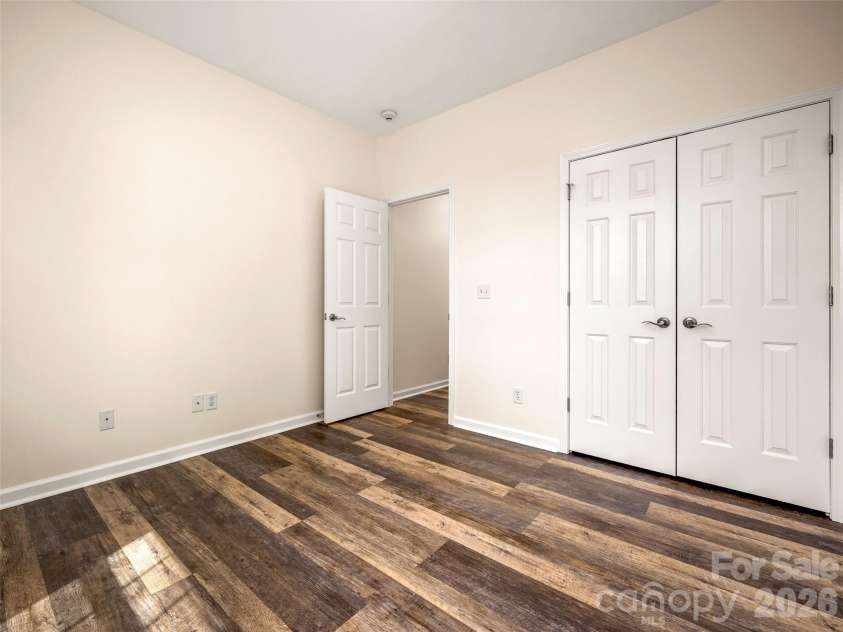 33 Hiawassee Road, Fletcher, NC 28732.  MLS# CAR4369400, YatesRealty ID 16122. 