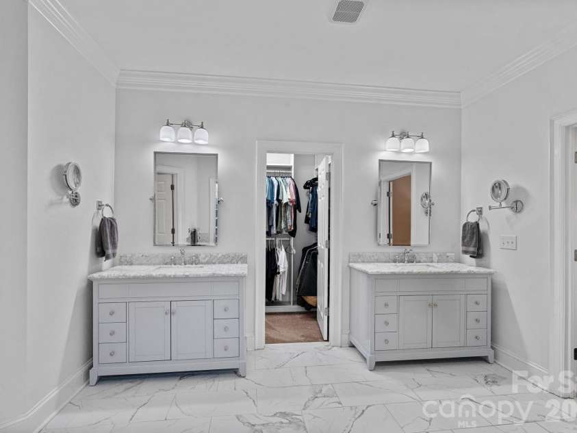 107 Waterhouse Court, Mooresville, NC 28117.  MLS# CAR4332138, YatesRealty ID 16125. 