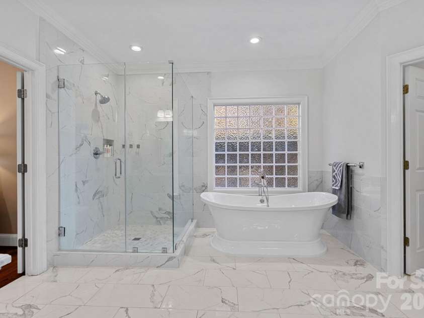 107 Waterhouse Court, Mooresville, NC 28117.  MLS# CAR4332138, YatesRealty ID 16125. 