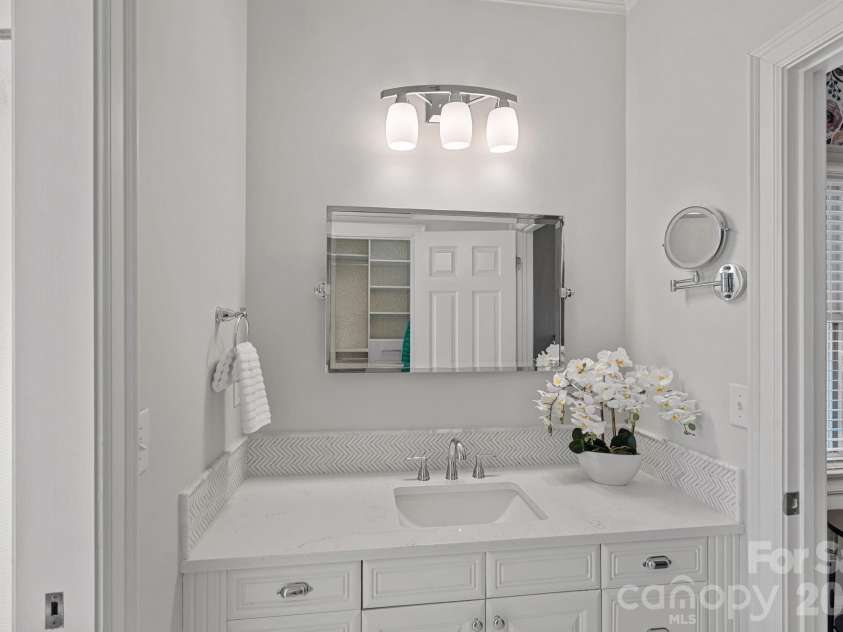 107 Waterhouse Court, Mooresville, NC 28117.  MLS# CAR4332138, YatesRealty ID 16125. 