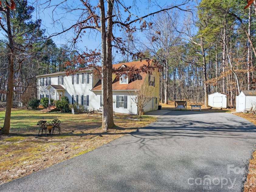 1146 Landrum Road, Columbus, NC 28722.  MLS# CAR4336640, YatesRealty ID 16125. 