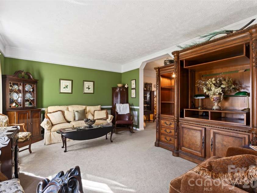 1146 Landrum Road, Columbus, NC 28722.  MLS# CAR4336640, YatesRealty ID 16125. 