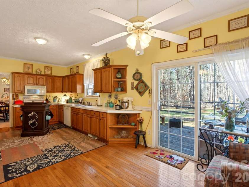 1146 Landrum Road, Columbus, NC 28722.  MLS# CAR4336640, YatesRealty ID 16125. 