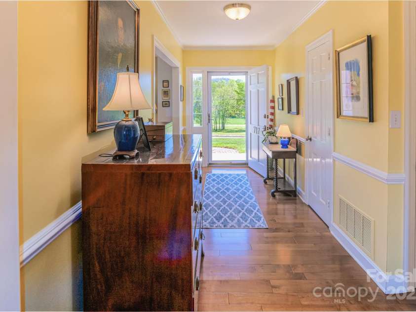 717 Pennell Street, Lenoir, NC 28645.  MLS# CAR4248949, YatesRealty ID 16126. 