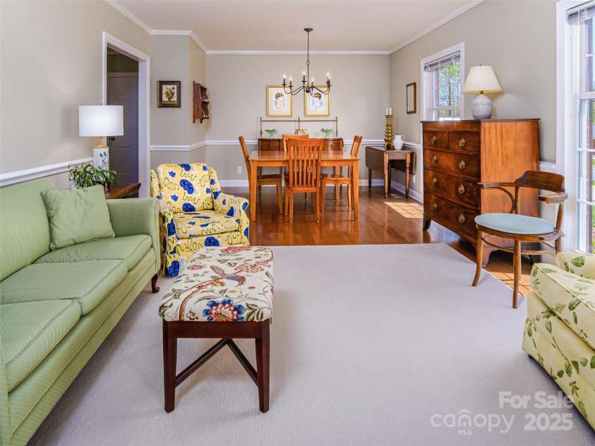 717 Pennell Street, Lenoir, NC 28645.  MLS# CAR4248949, YatesRealty ID 16126. 