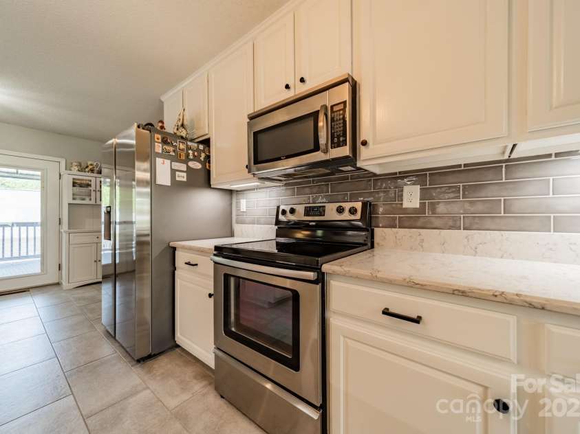 1005 Spring Rock Drive, Salisbury, NC 28146.  MLS# CAR4249239, YatesRealty ID 16128. 