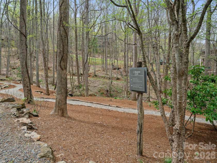 81 Creekside Way, Burnsville, NC 28714.  MLS# CAR4374251, YatesRealty ID 16129. 