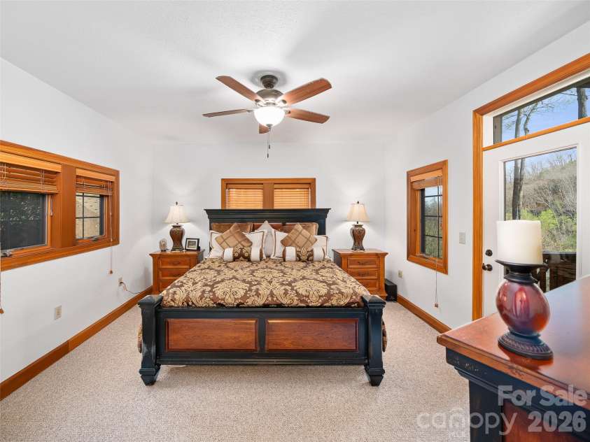 81 Creekside Way, Burnsville, NC 28714.  MLS# CAR4374251, YatesRealty ID 16129. Primary Bedroom
