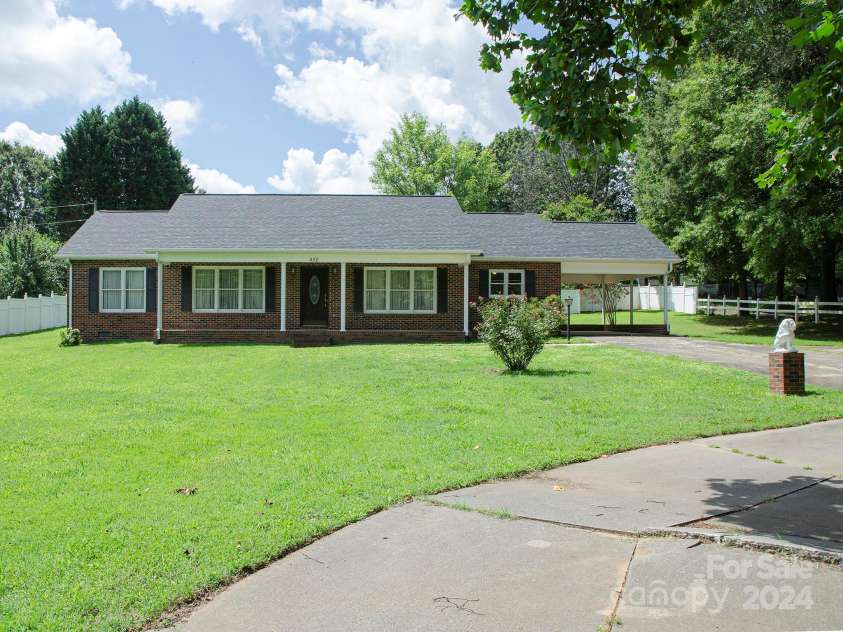 452 Mocksville Highway, Statesville, NC 28625.  MLS# CAR4170218, YatesRealty ID 1613. Front of House