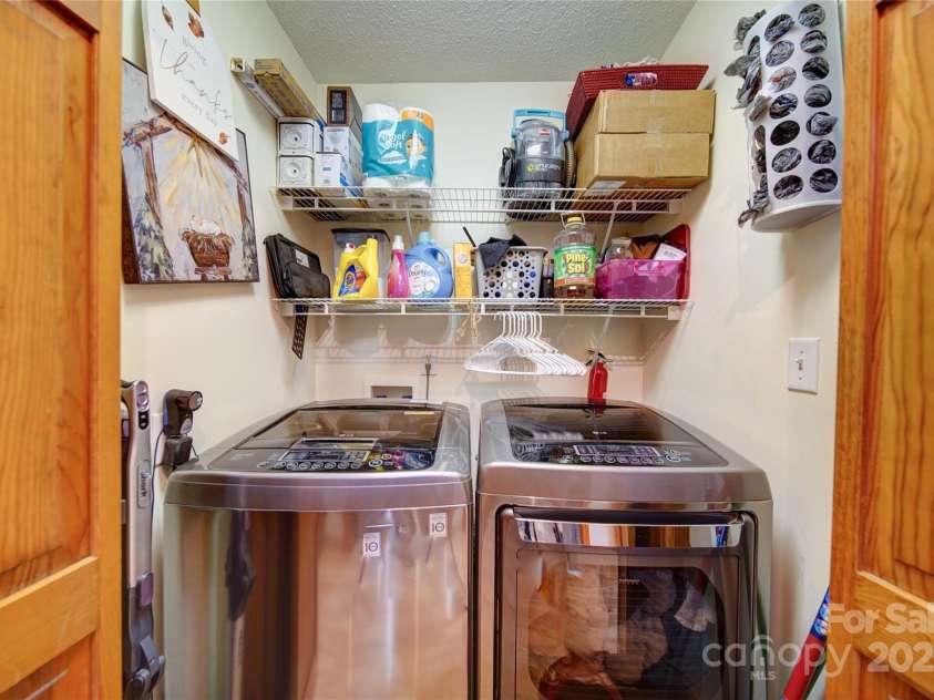 122 Roxboro Court, Mount Gilead, NC 27306.  MLS# CAR4250352, YatesRealty ID 16130. 