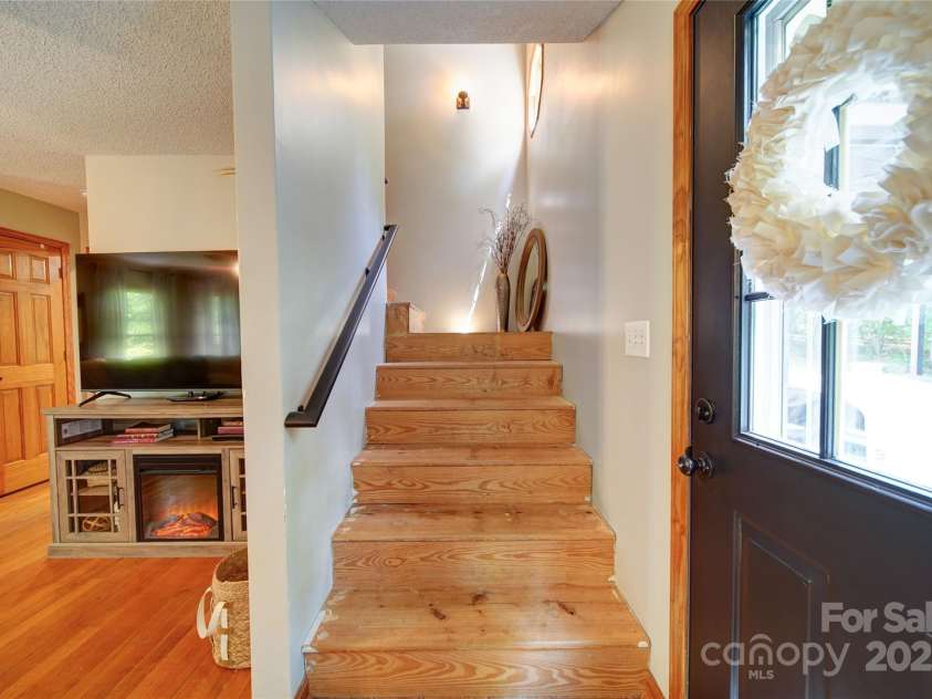 122 Roxboro Court, Mount Gilead, NC 27306.  MLS# CAR4250352, YatesRealty ID 16130. 