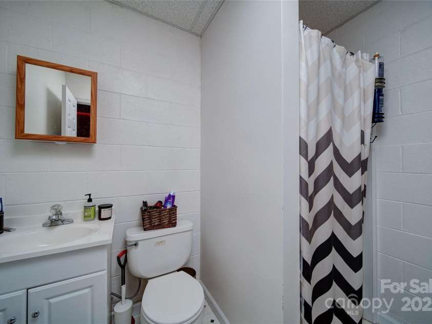 122 Roxboro Court, Mount Gilead, NC 27306.  MLS# CAR4250352, YatesRealty ID 16130. 