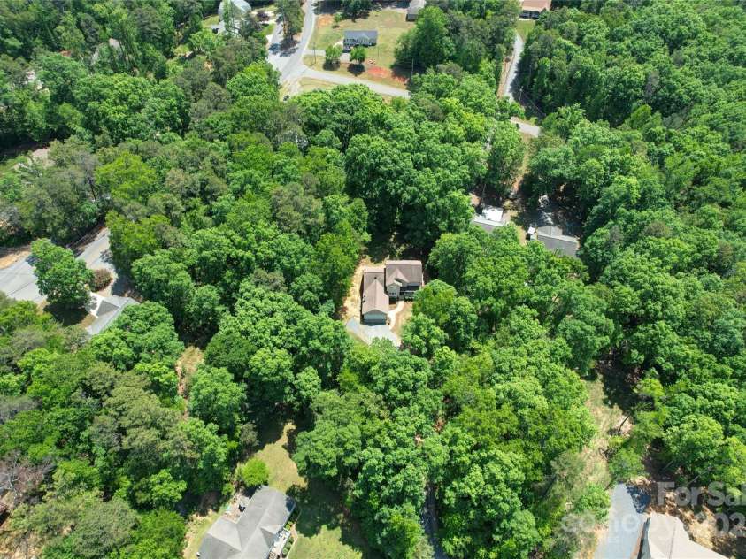 122 Roxboro Court, Mount Gilead, NC 27306.  MLS# CAR4250352, YatesRealty ID 16130. 