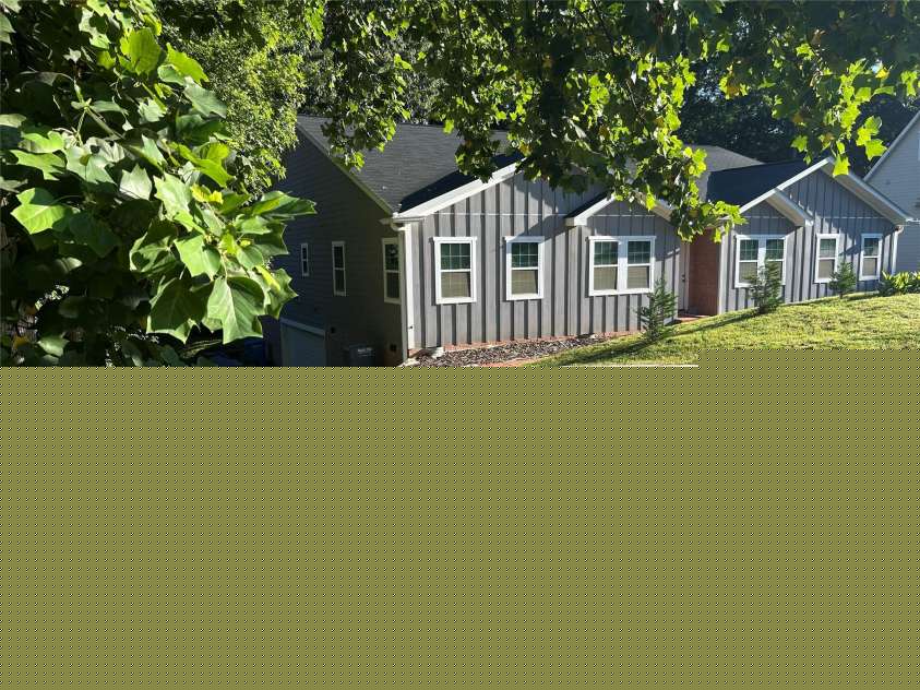 4054 belle meade Circle, Belmont, NC 28012.  MLS# CAR4297161, YatesRealty ID 16131. 