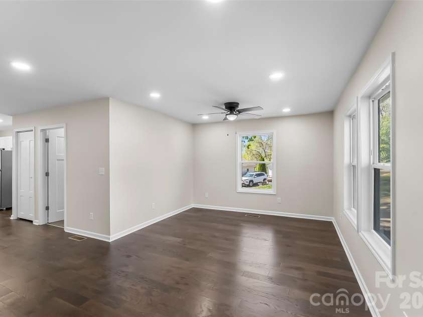 161 Lukin Street, Marion, NC 28752.  MLS# CAR4366231, YatesRealty ID 16132. 