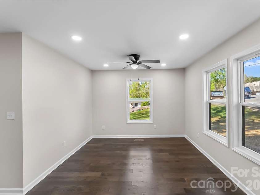 161 Lukin Street, Marion, NC 28752.  MLS# CAR4366231, YatesRealty ID 16132. 