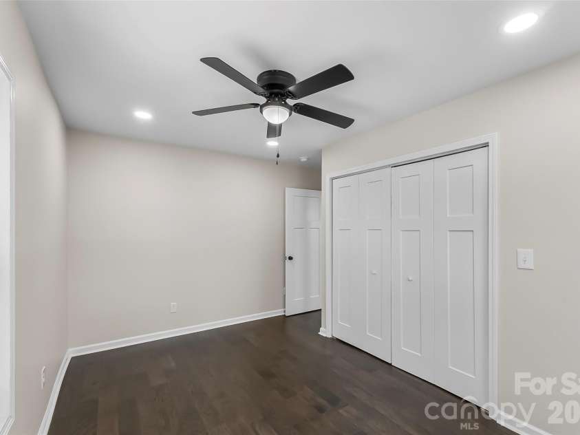 161 Lukin Street, Marion, NC 28752.  MLS# CAR4366231, YatesRealty ID 16132. 