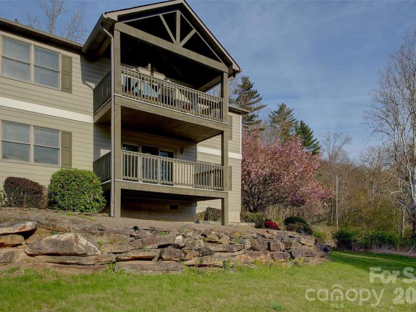 11014 State Hwy 80 S Highway, Burnsville, NC 28714.  MLS# CAR4373602, YatesRealty ID 16133. 