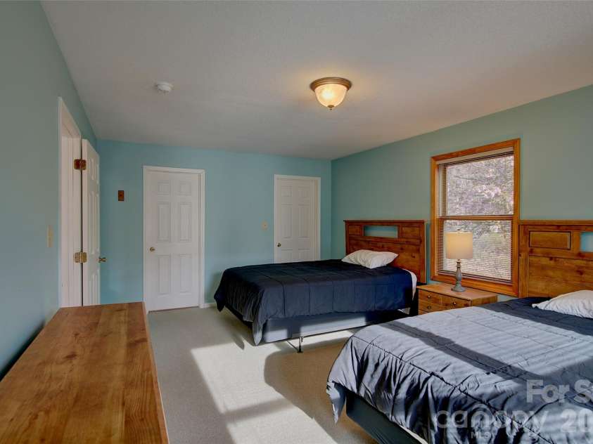 11014 State Hwy 80 S Highway, Burnsville, NC 28714.  MLS# CAR4373602, YatesRealty ID 16133. 