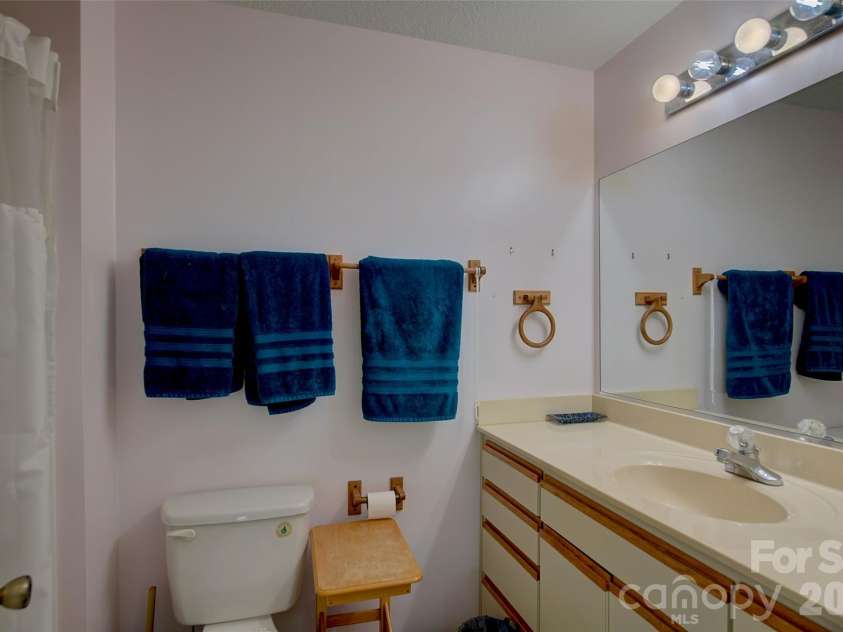 11014 State Hwy 80 S Highway, Burnsville, NC 28714.  MLS# CAR4373602, YatesRealty ID 16133. 