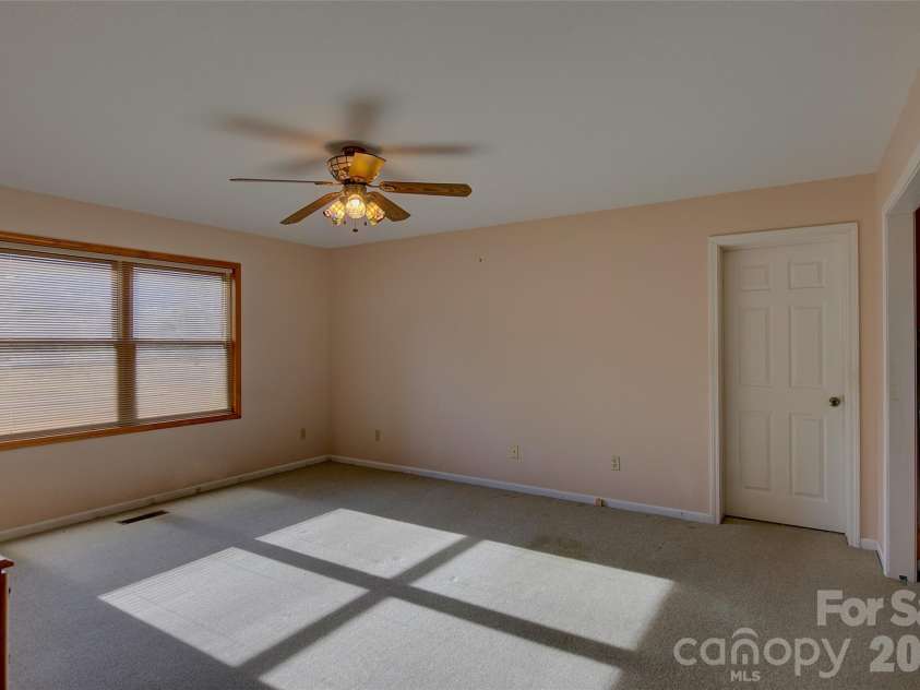 11014 State Hwy 80 S Highway, Burnsville, NC 28714.  MLS# CAR4373602, YatesRealty ID 16133. 