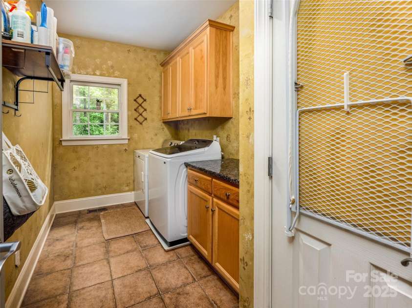 19729 Callaway Hills Lane, Davidson, NC 28036.  MLS# CAR4247950, YatesRealty ID 16133. 