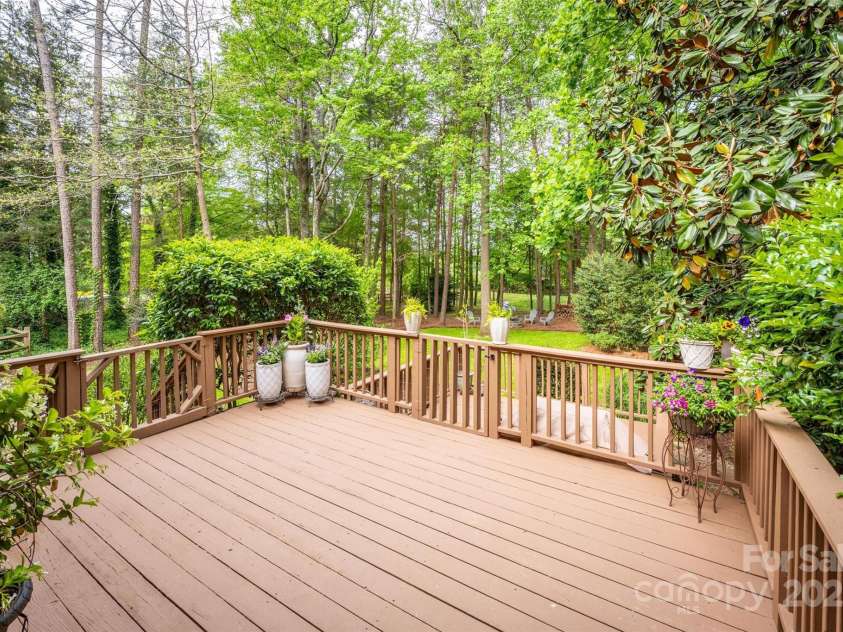 19729 Callaway Hills Lane, Davidson, NC 28036.  MLS# CAR4247950, YatesRealty ID 16133. 