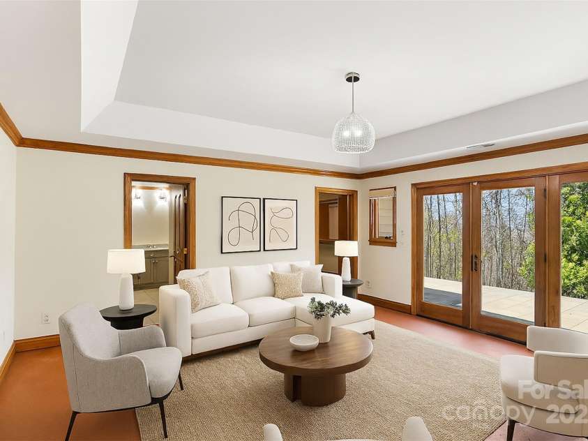 206 View Ridge Parkway, Leicester, NC 28748.  MLS# CAR4228261, YatesRealty ID 16135. Virtually Staged