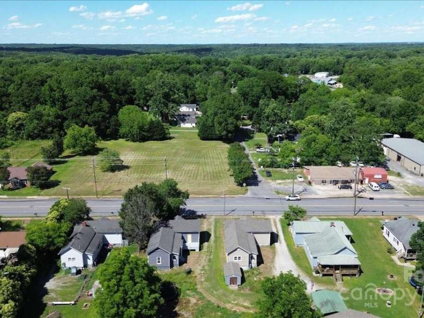 921 1st Street, Lowell, NC 28098.  MLS# CAR4263355, YatesRealty ID 16136. 